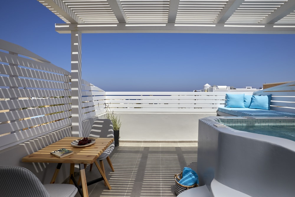 Executive Suite, Hot Tub (Outdoor) - Photo 5