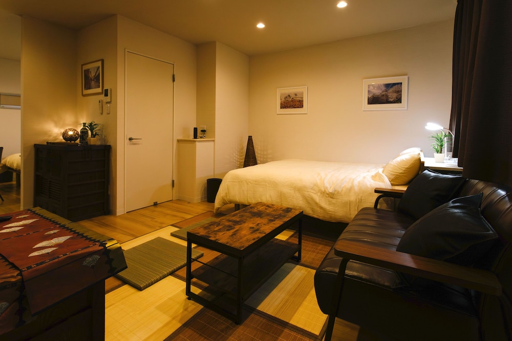 Basic Apartment photo 2