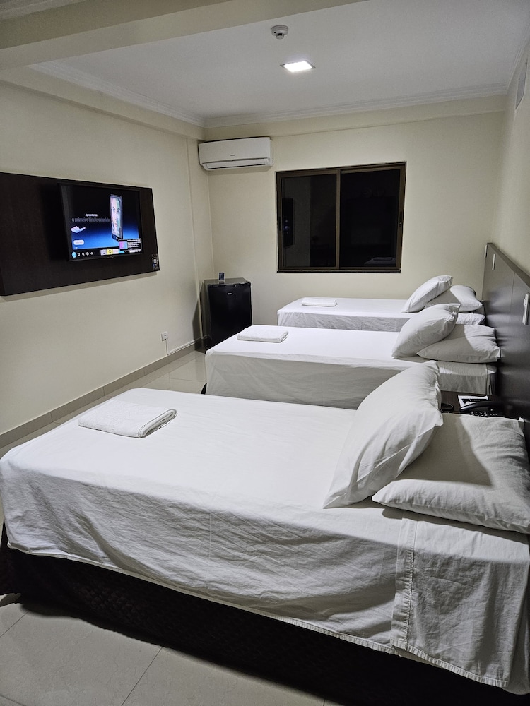 Deluxe Single Room, 3 Twin Beds photo 2