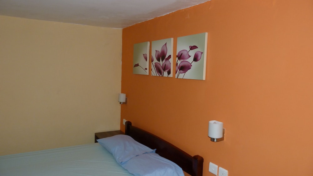 Standard Room photo 2