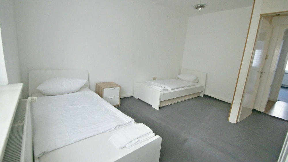 Apartment (Cleaning Fee EUR 80) photo 3