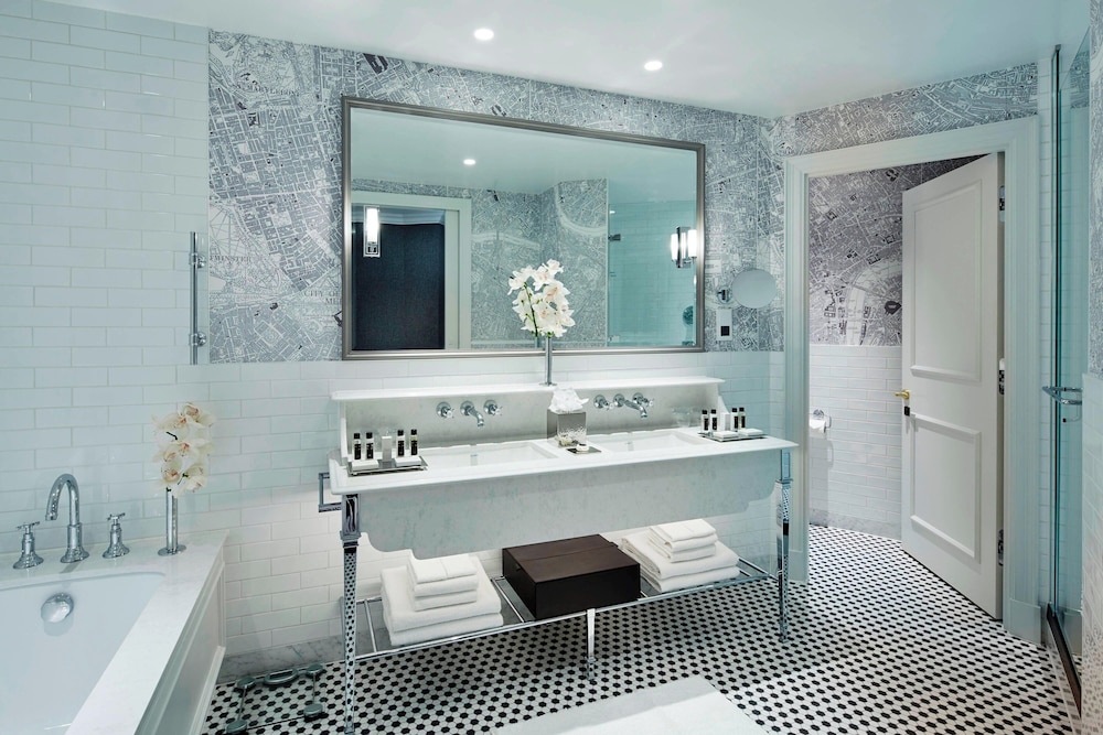 Presidential Suite, 1 Bedroom thumbnail 5