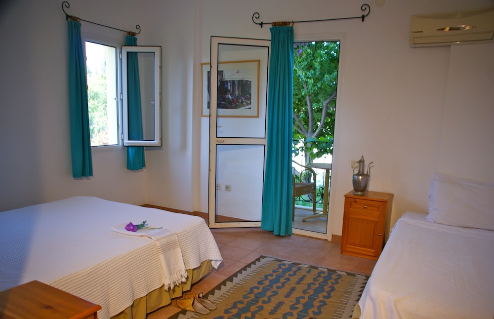 Standard Triple Room photo 1