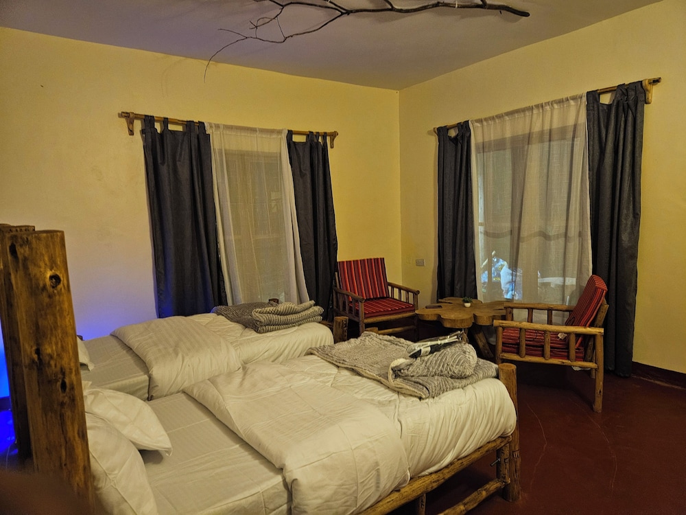 Classic Double or Twin Room, Balcony, Mountain View photo 2