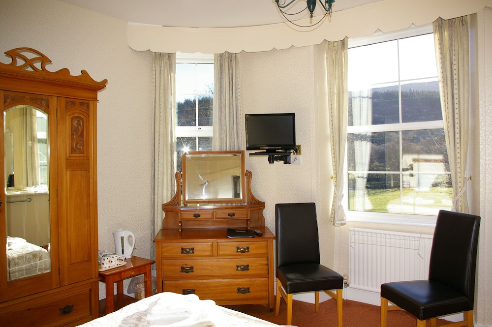 Double Room – Mountain View (Room 4) photo 3