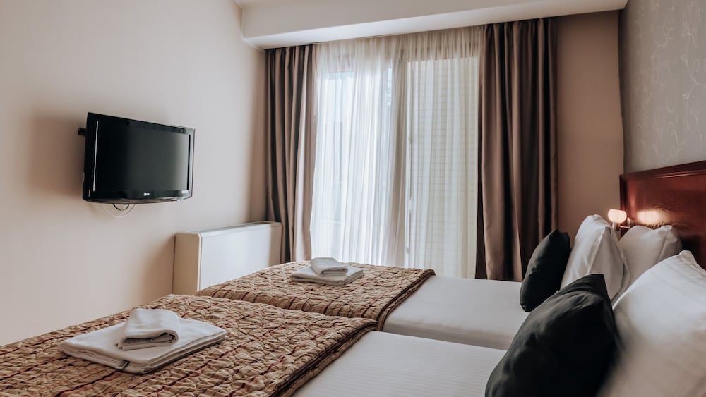 Presidential Apartment photo 2