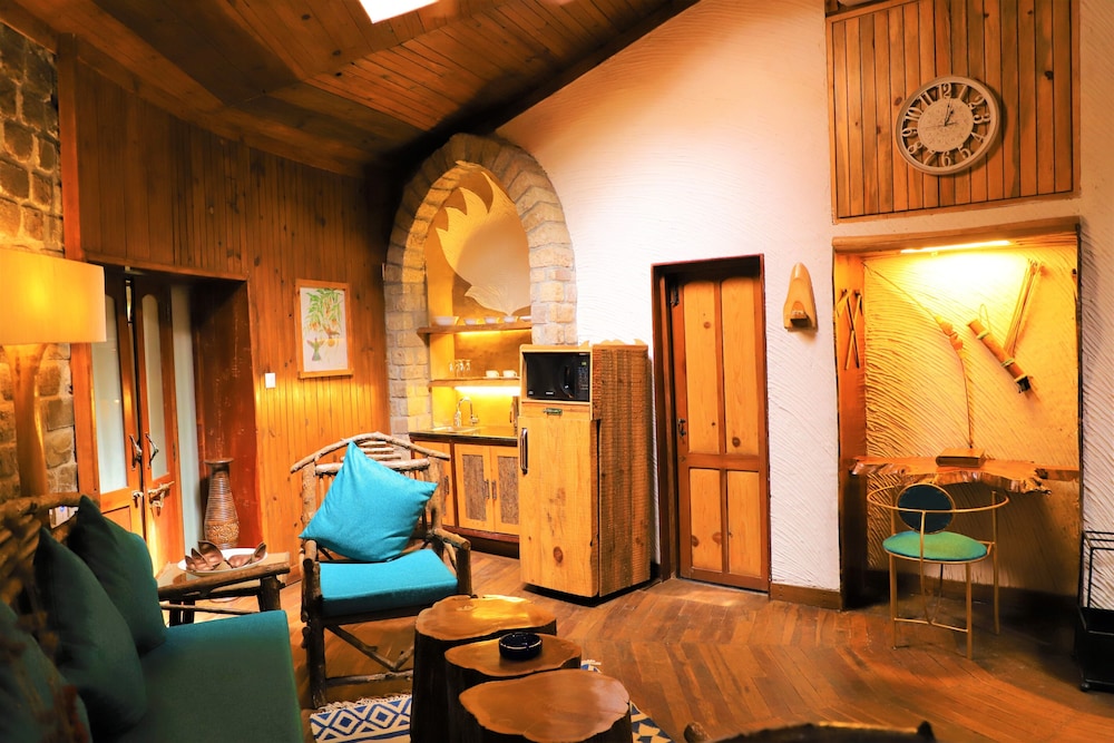 The Den Suite photo 2