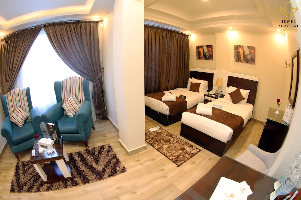 Deluxe Room, 1 Bedroom, City View thumbnail 6