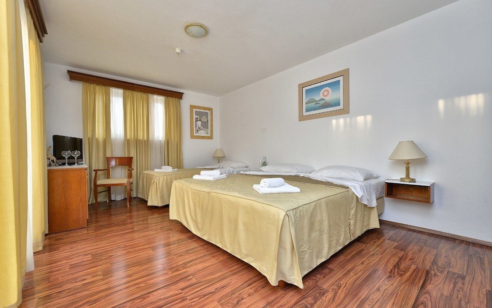 Triple Room photo 1