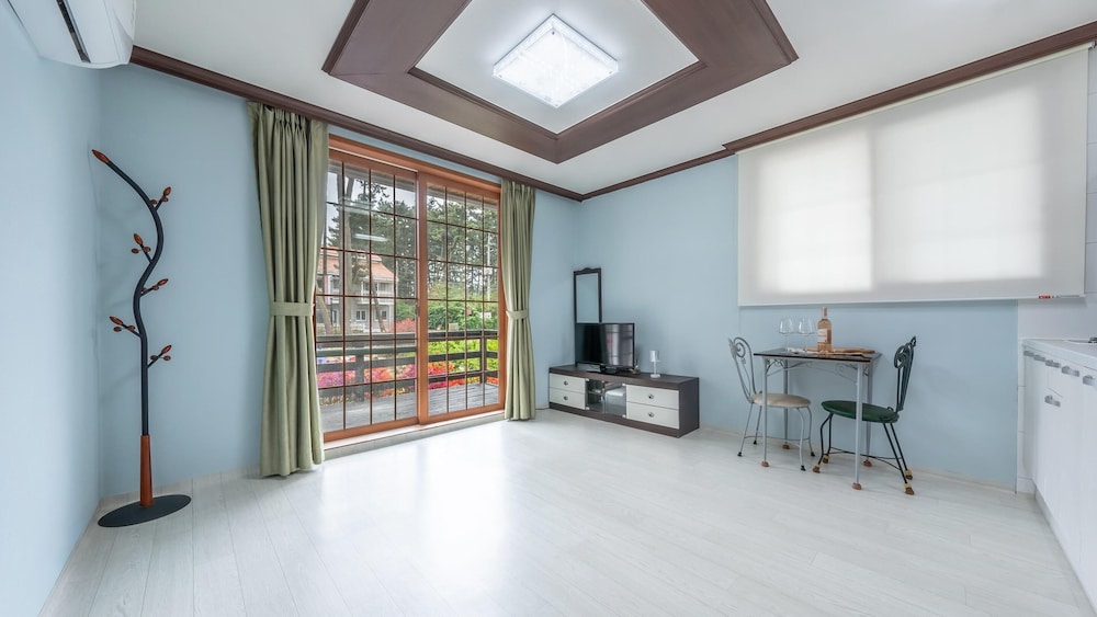 Basic Room, 1 Bedroom (room103)