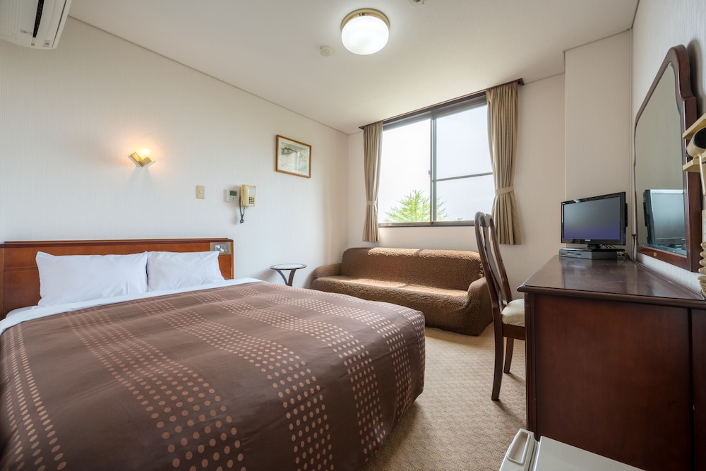 Double Room, Smoking