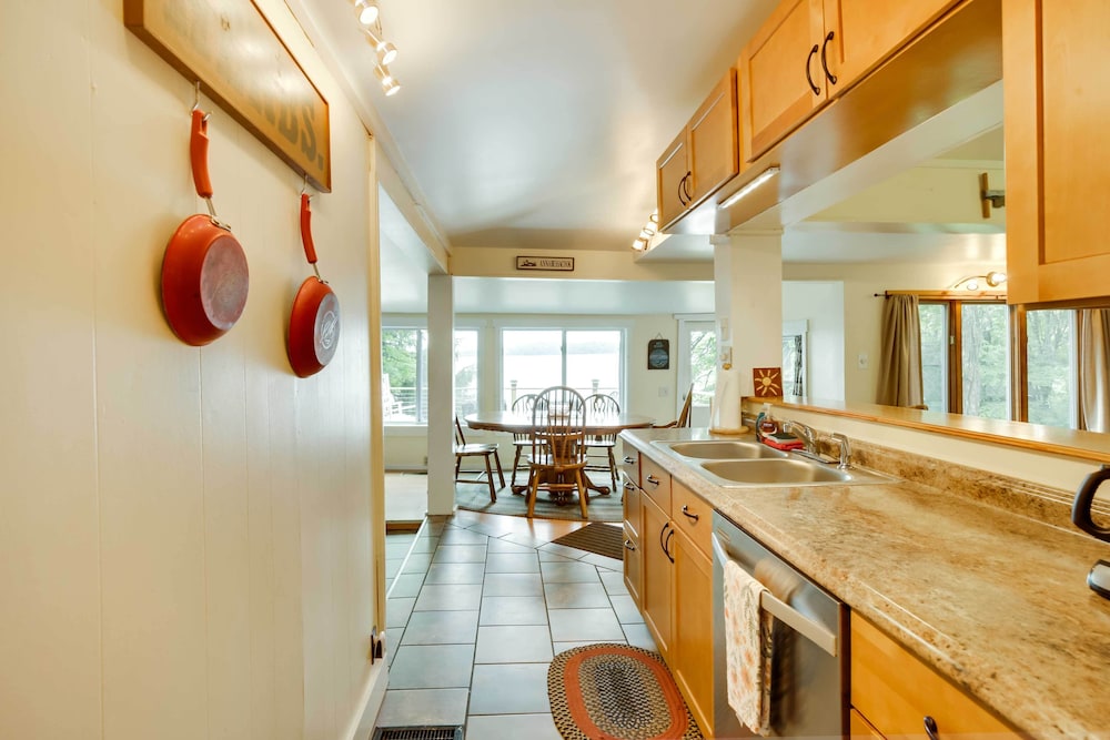 House (2 Bedrooms) photo 2