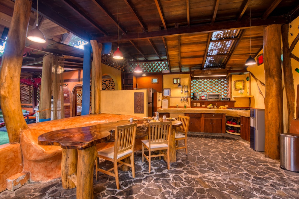 Superior Villa, 2 Bedrooms, Hot Tub, Garden View photo 3