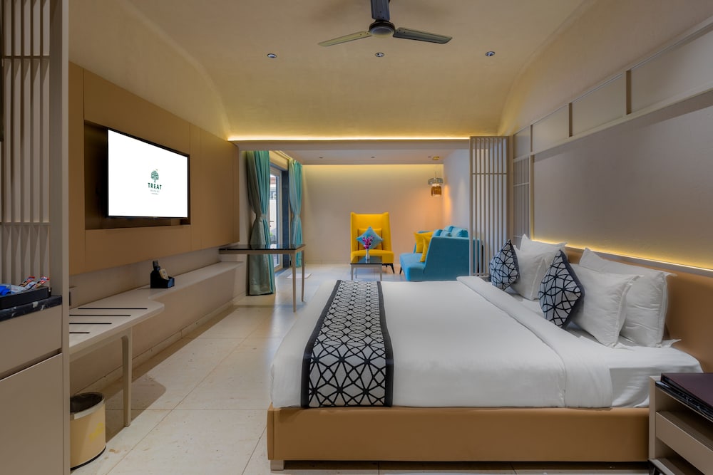 Premium Room with Pool Access photo 3