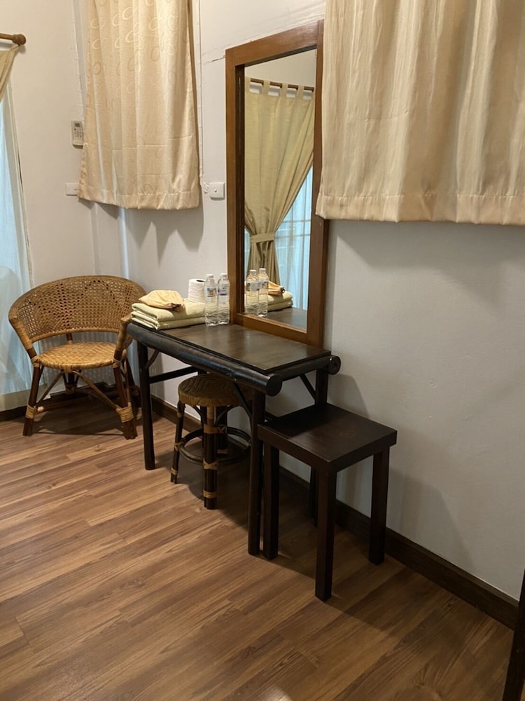 Air-Con Superior Twin room (Limited view of Balcony)