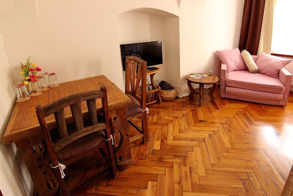 Suite, 1 Bedroom photo 3