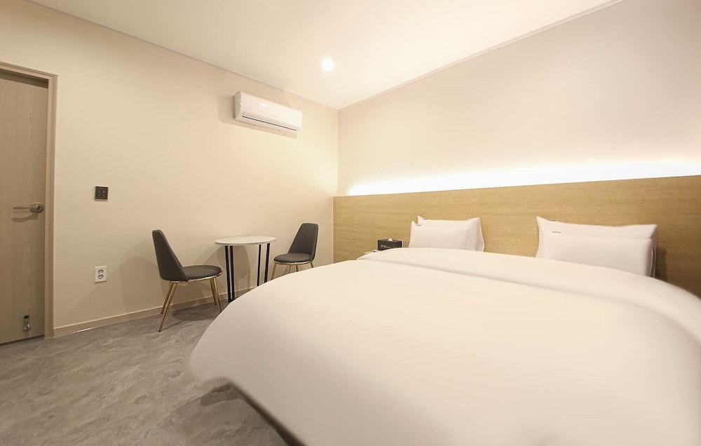 Business Double Room photo 2