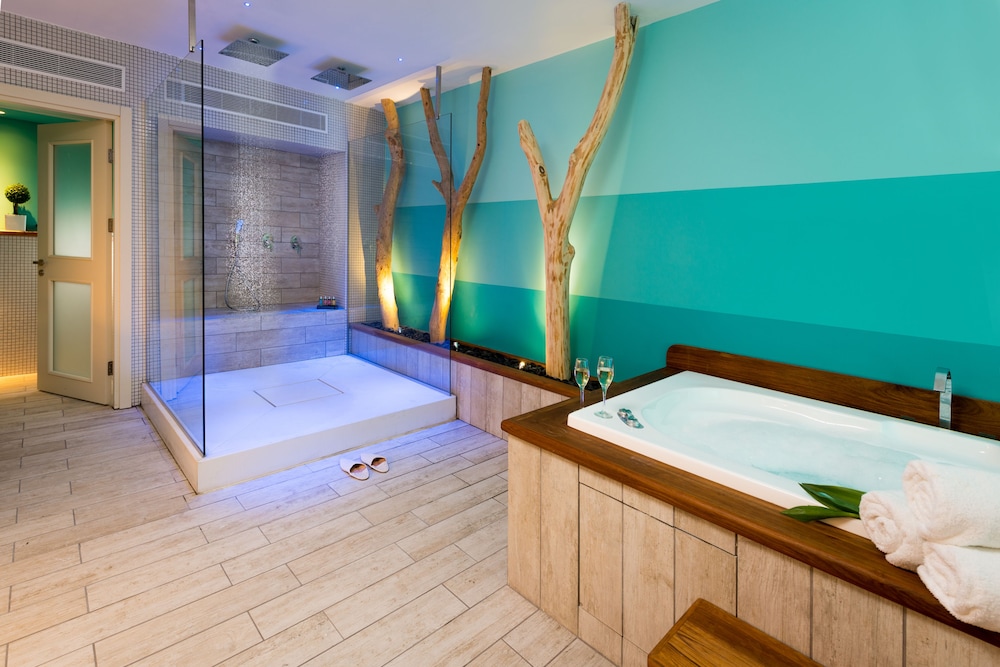 Executive Suite photo 2