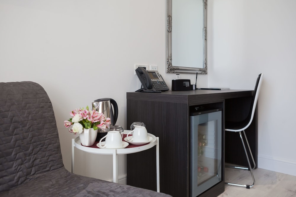 Superior Twin Room, City View photo 2