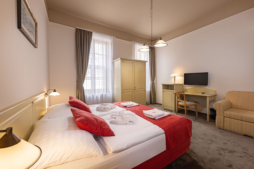 Deluxe Room, Accessible, City View photo 3