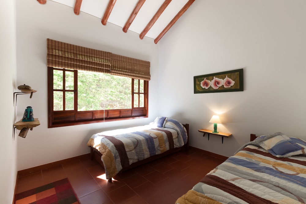 Basic Single Room, 1 Twin Bed, Garden View photo 2