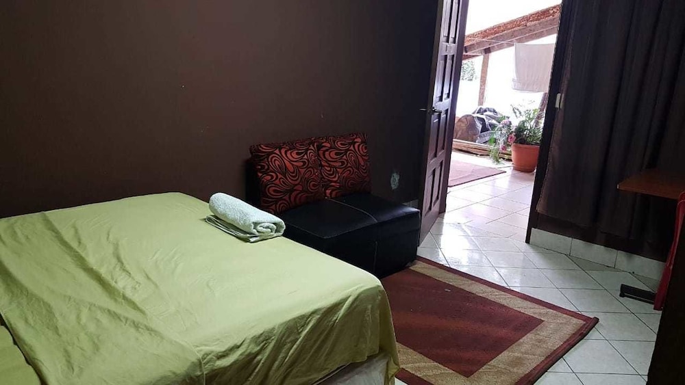 Classic Double Room, 1 Double Bed, Non Smoking photo 3