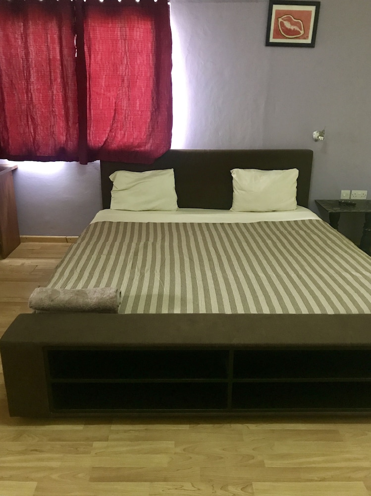Family Quadruple Room, Kitchenette, Courtyard View