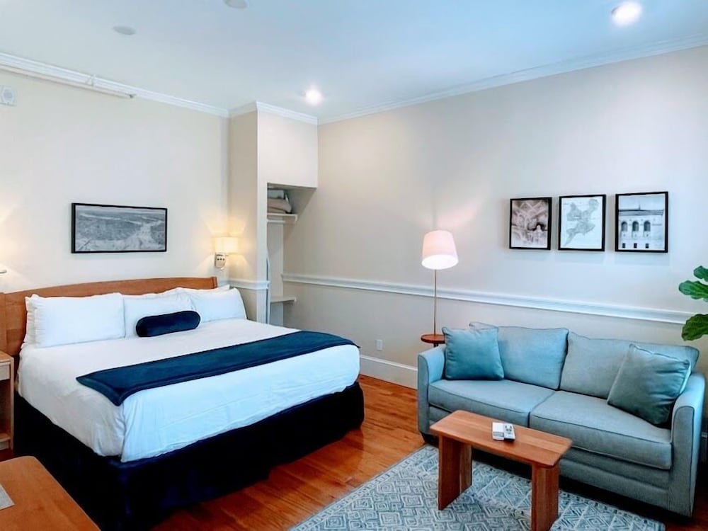 Superior Studio, 1 Queen Bed with Sofa bed, Kitchen