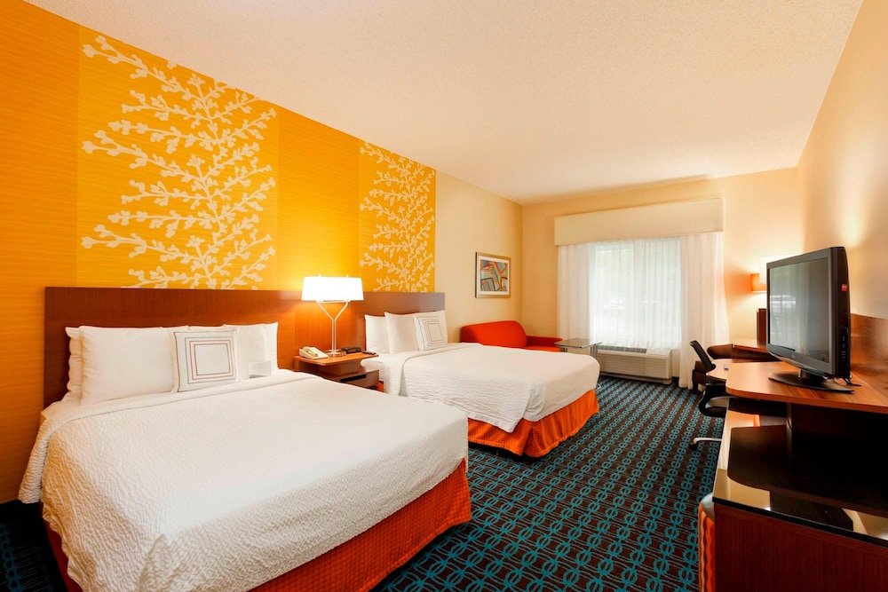 Room, 2 Queen Beds photo 2