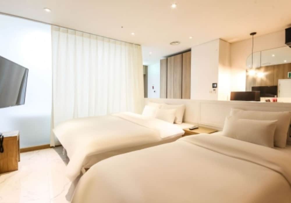 Event Room (B1) - Photo 3