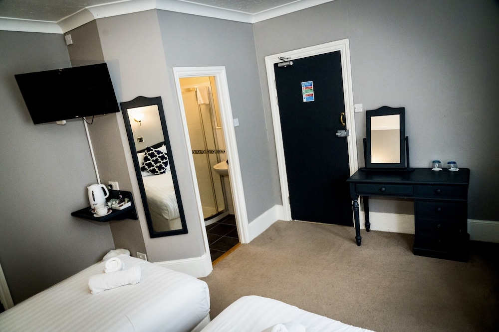 Traditional Triple Room, Ensuite - Photo 1