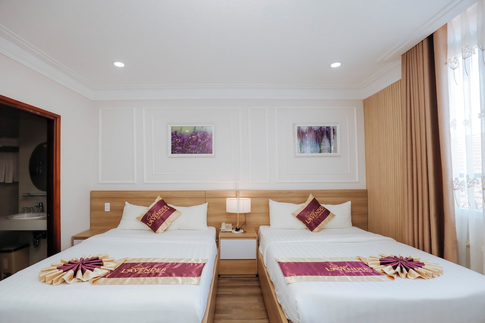 Family Quadruple Room, City View photo 2