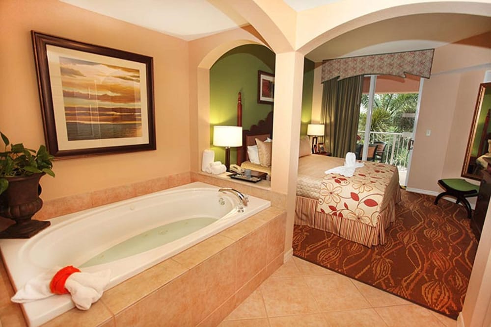 Deluxe Two Bedroom Suite - Photo 2