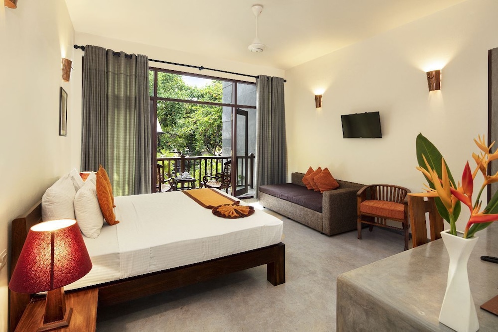 Deluxe Double Balcony side seaview photo 2