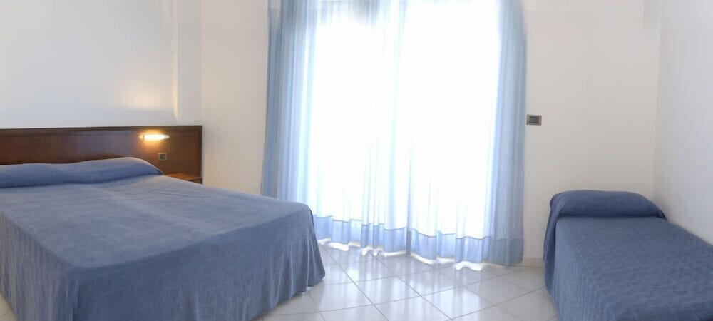 Triple Room photo 3