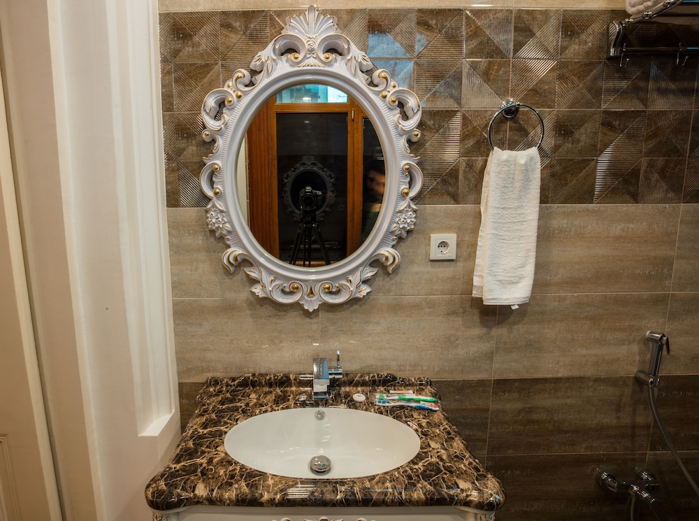 Suite, 2 Bedrooms, City View photo 3