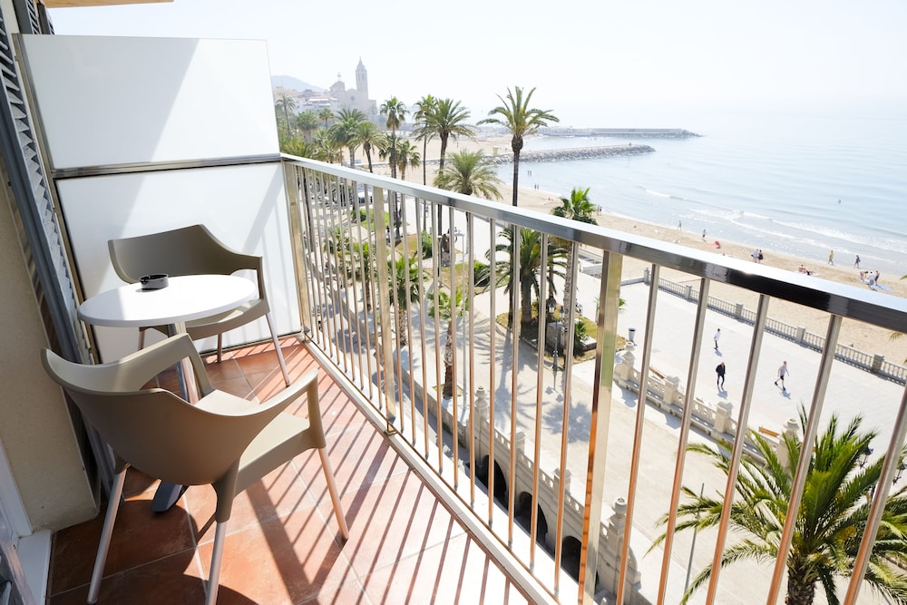 Room, Sea View - Photo 8
