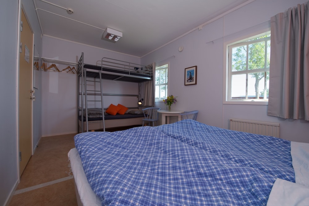 Family Room, Shared Bathroom