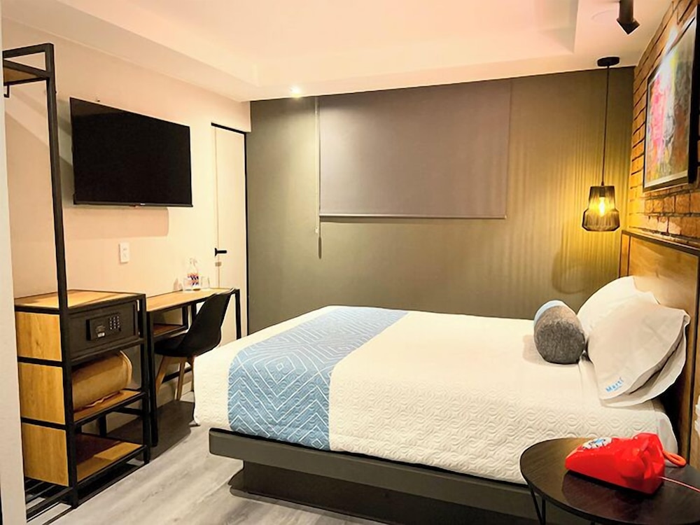Deluxe Room - Photo 4