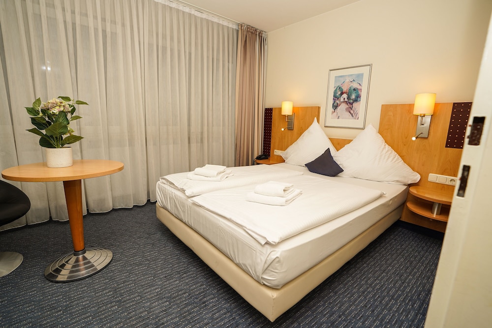 Standard Double Room - Photo 4