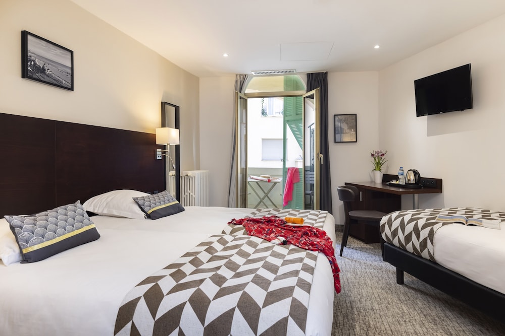 Classic Triple Room - Photo 1