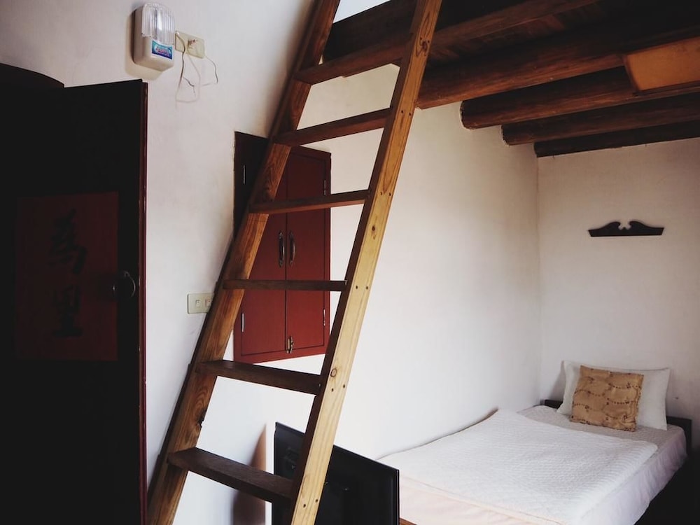 Quadruple Room (B)