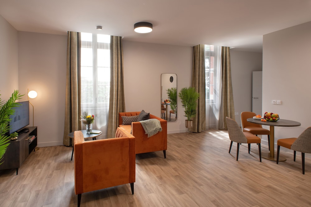 Comfort Apartment - Photo 3