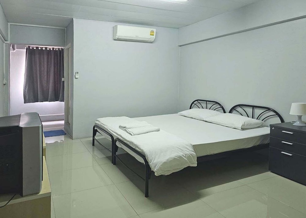 Standard Double Room - Photo 3
