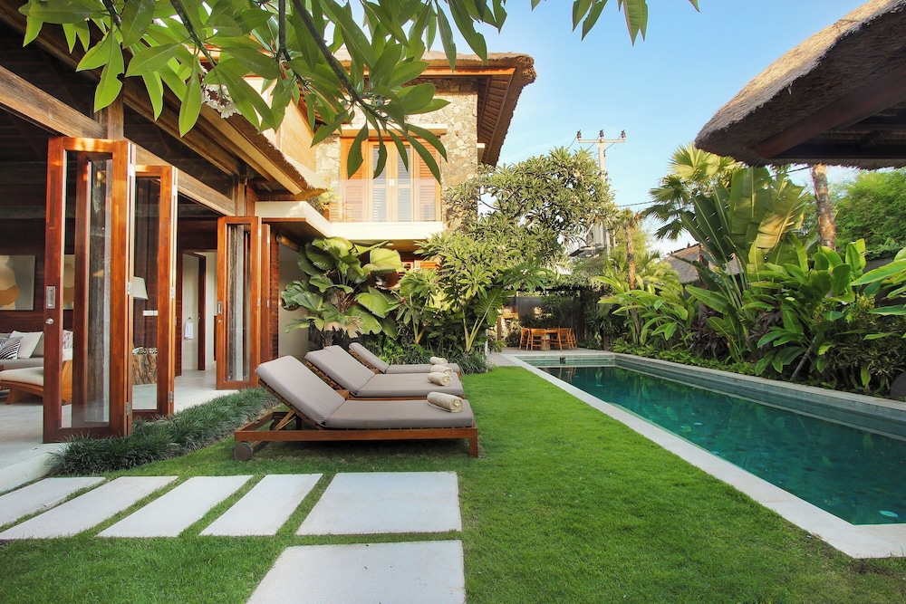 Villa 3 - Two-Bedroom Villa with Private Pool photo 1