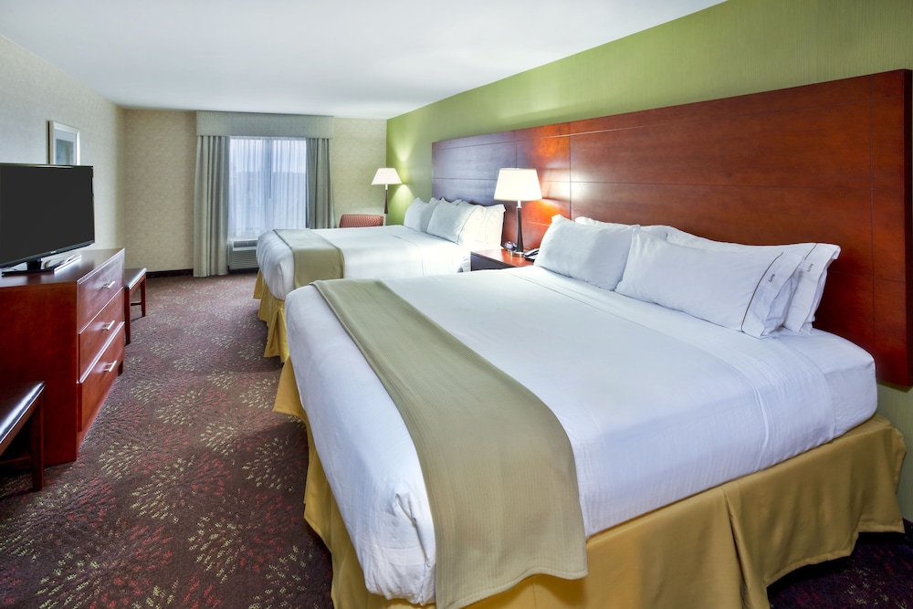 Suite, Multiple Beds photo 1