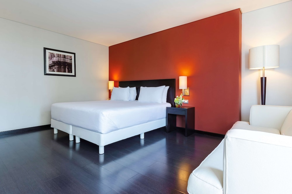 Junior Suite (Extra Bed 3 Adults) - Photo 3