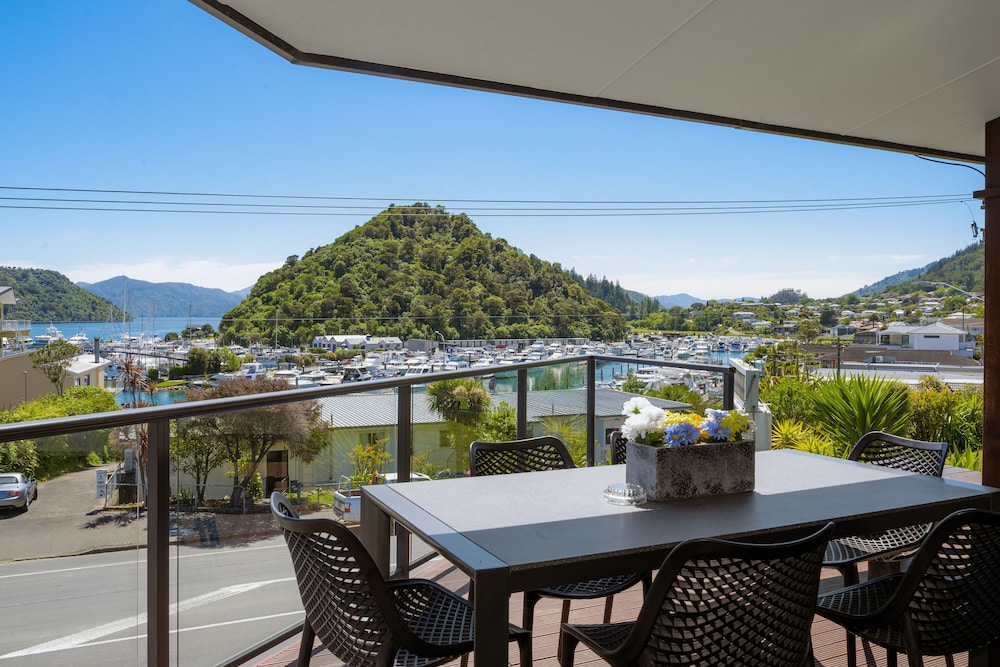 Panoramic Apartment, 2 Bedrooms, Sea View