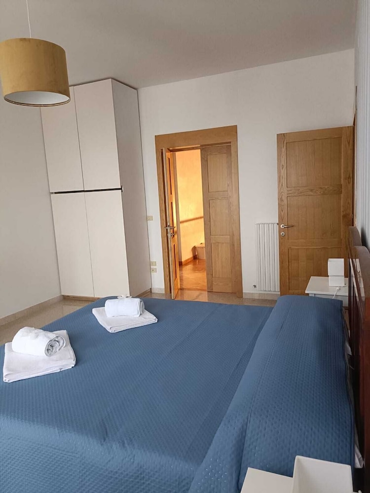 Classic Room, Private Bathroom, Sea View photo 2