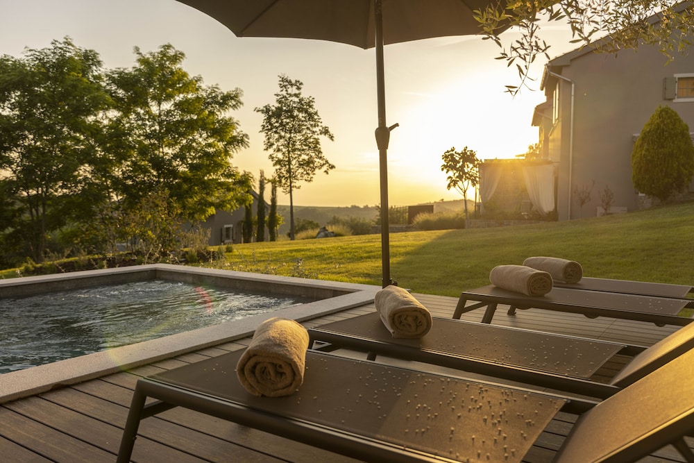 Exclusive Villa, Multiple Beds, Pool View - Photo 6